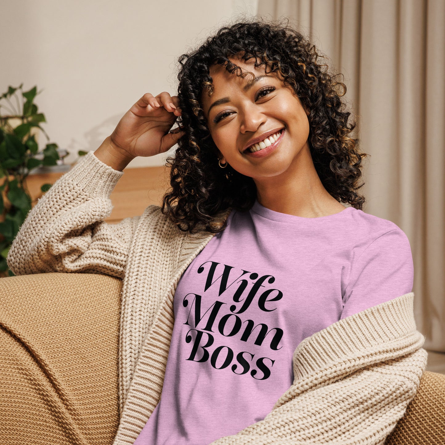 Mom Boss  Relaxed T-Shirt